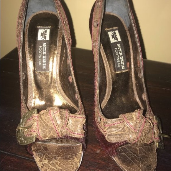 Antik Denim Pumps - Picture 2 of 3